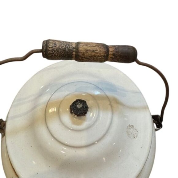 Vintage White Enamel Teapot With Wooden Handle & Lid - Picture 9 of 9